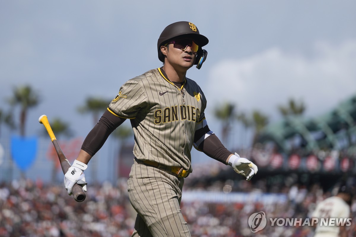 이정후, MLB 첫 홈경기서 안타없이 1득점…김하성, 4타수 무안타