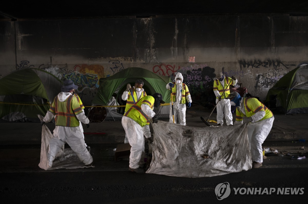 [특파원 시선] LA 골칫거리 노숙자 문제…부자들이 나서야?