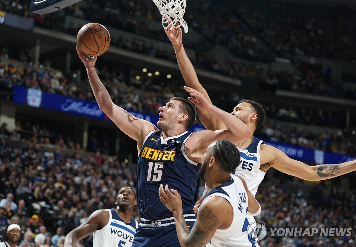 '요키치 41점' 덴버, 정규리그 2경기 남기고 NBA 서부 1위 탈환