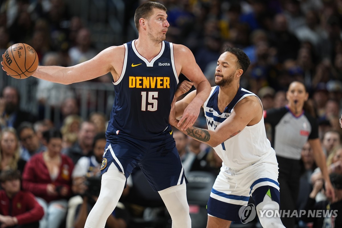 '요키치 41점' 덴버, 정규리그 2경기 남기고 NBA 서부 1위 탈환