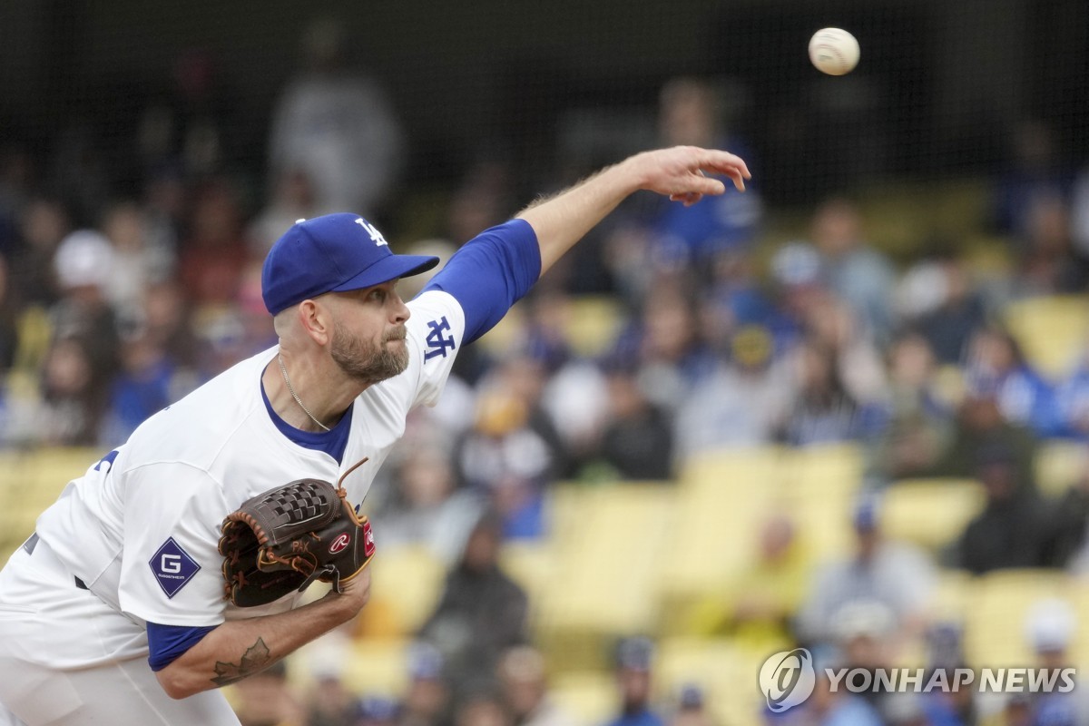 김하성, 개인 한 경기 최다 4볼넷…SD, 다저스에 위닝시리즈