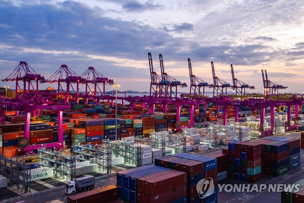 인천 수출규모 6개월 연속 전년보다 증가…무역수지는 적자