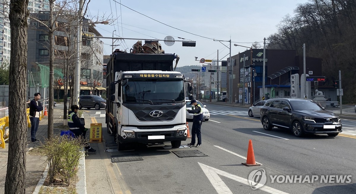 서울시, '도로파손·포트홀 주범' 과적차량 4월 집중단속