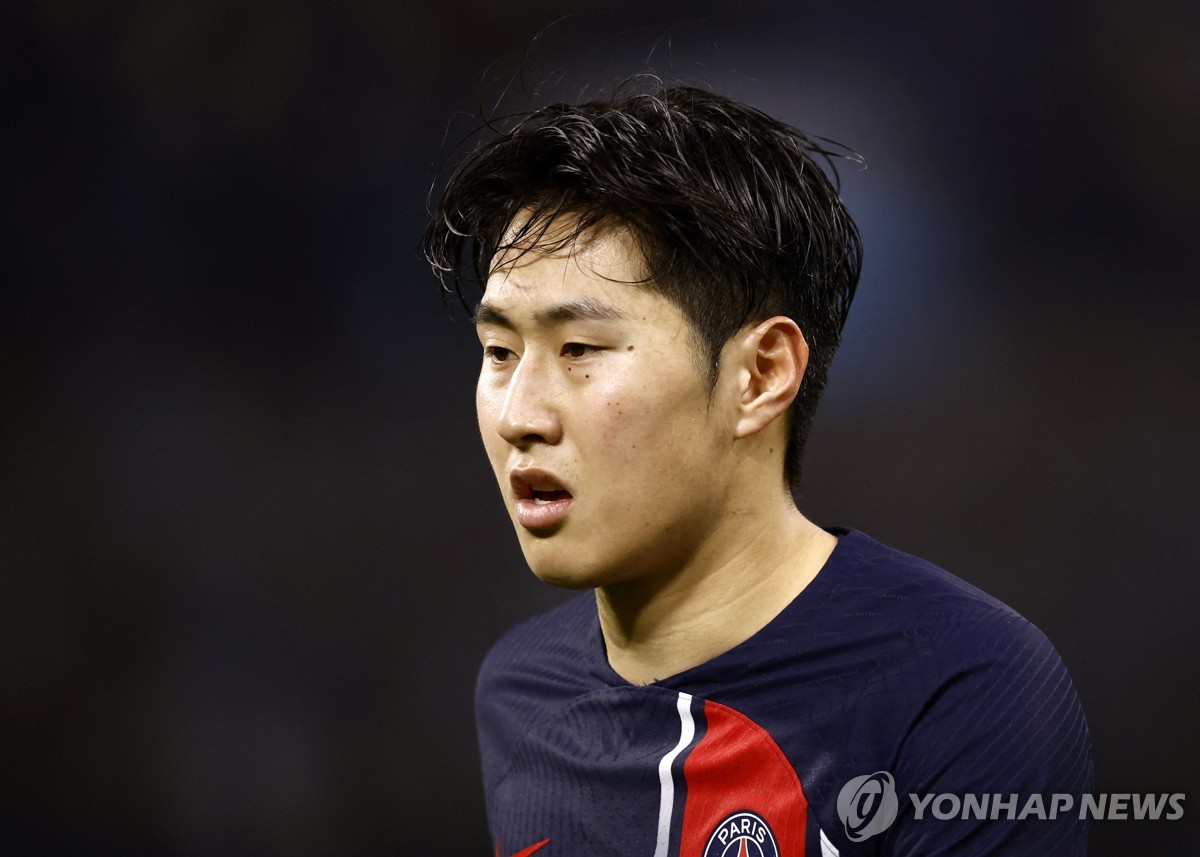 '이강인 후반 교체출전' PSG, 10명 뛰고도 마르세유 2-0 제압