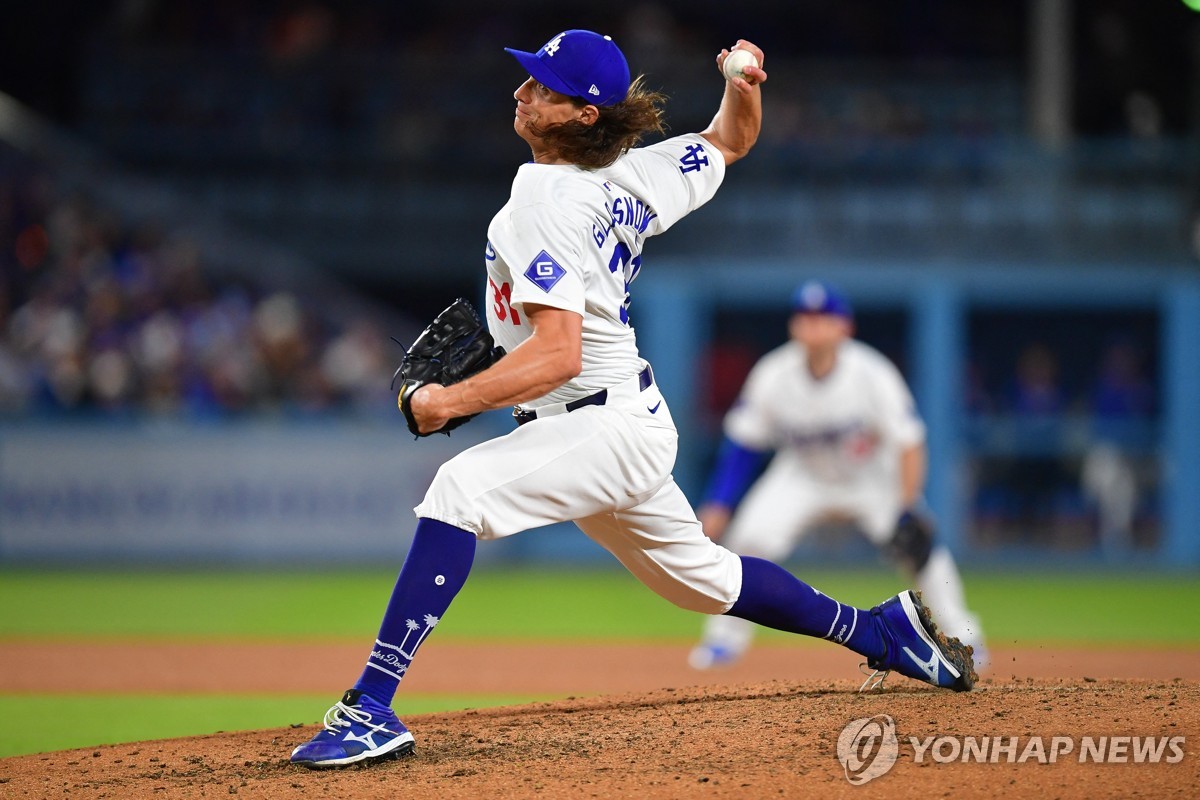 이정후, MLB 데뷔 첫 '무출루' 경기…오타니는 다저스서 첫 홈런