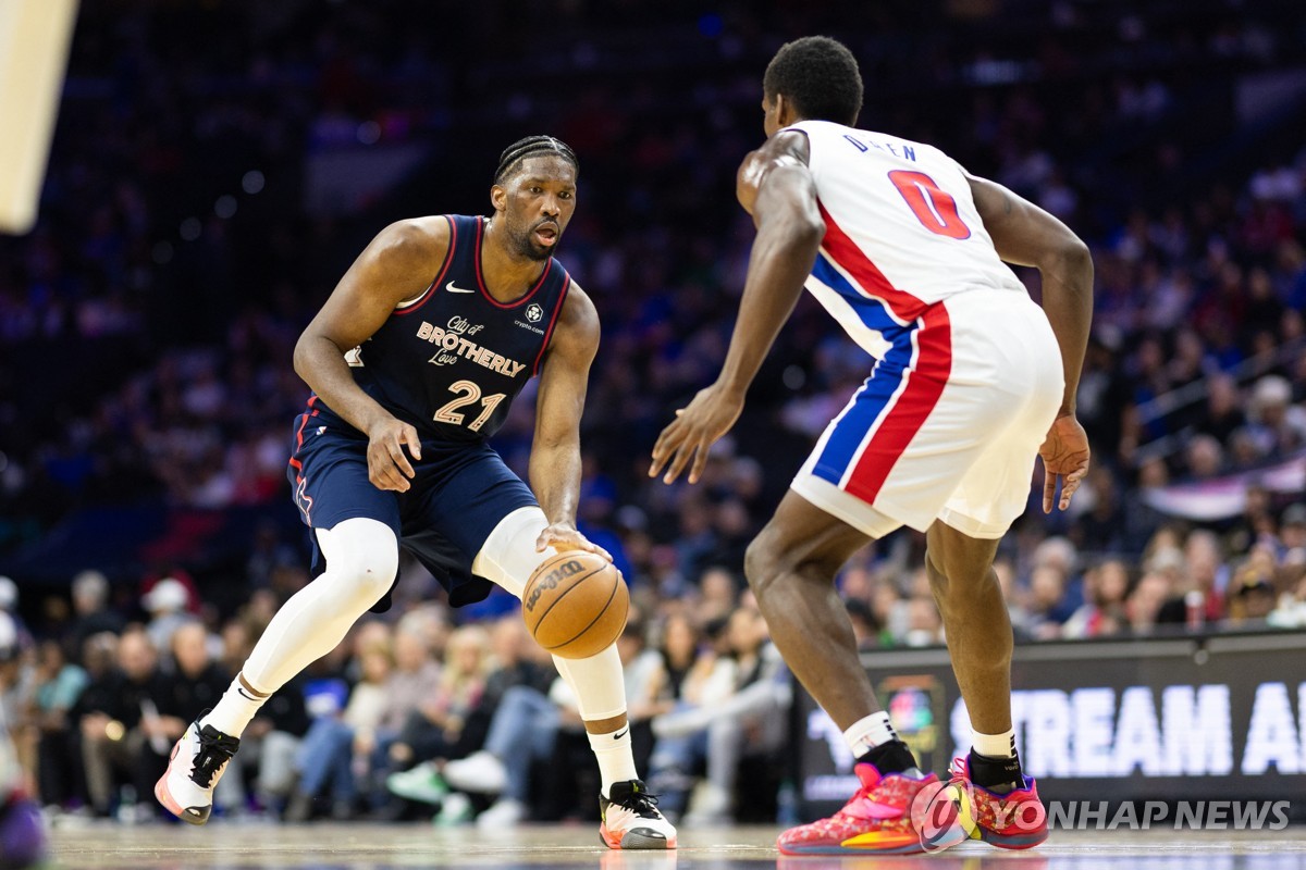 아데토쿤보, 다리 부상…NBA 밀워키, 승리하고도 걱정