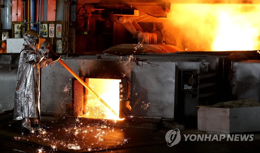 철강업계, 업황부진·원자잿값 상승에 작년 이어 1분기도 '고전'