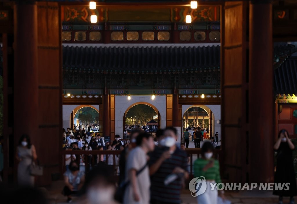 "5월의 봄날, 경복궁 밤 산책 어때요?"…내달 8일부터 야간 관람