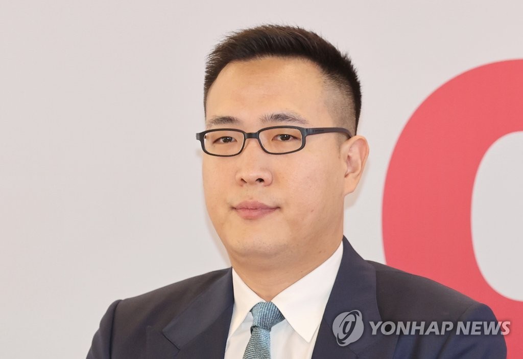 한화 삼남 김동선 부사장, 갤러리아 지분 2% 넘게 늘려