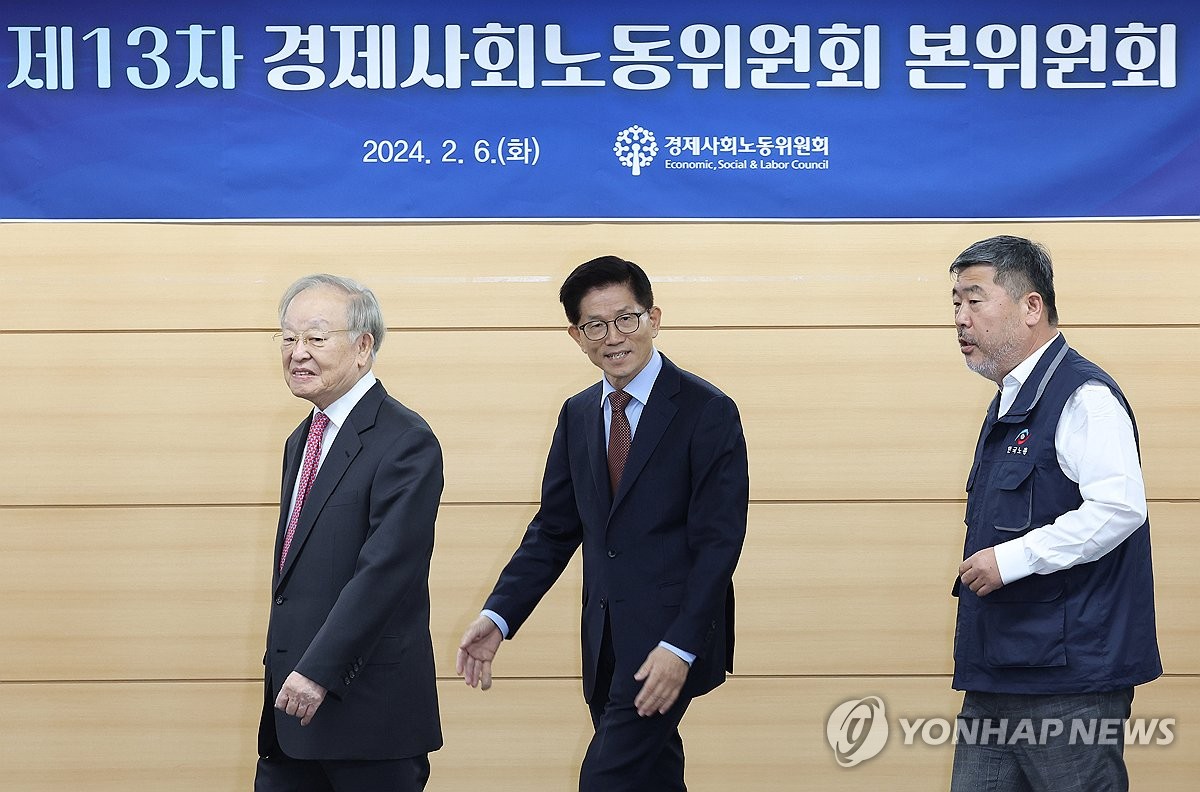 한국노총 위원장, 경총에 "공동 의제 발굴해서 공동 사업하자"