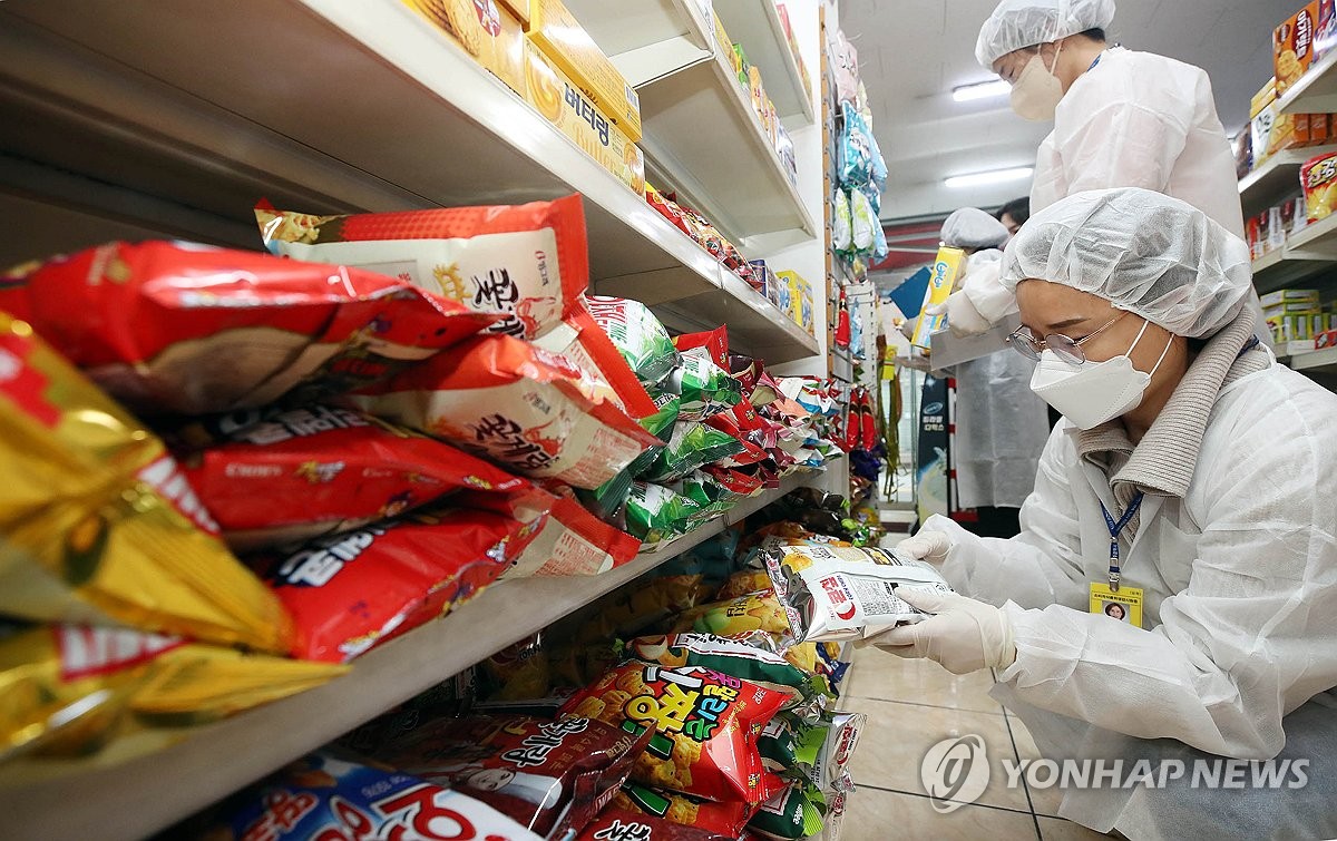 '위생 불량' 학교·유치원 급식소·식품 판매 업소 27곳 적발