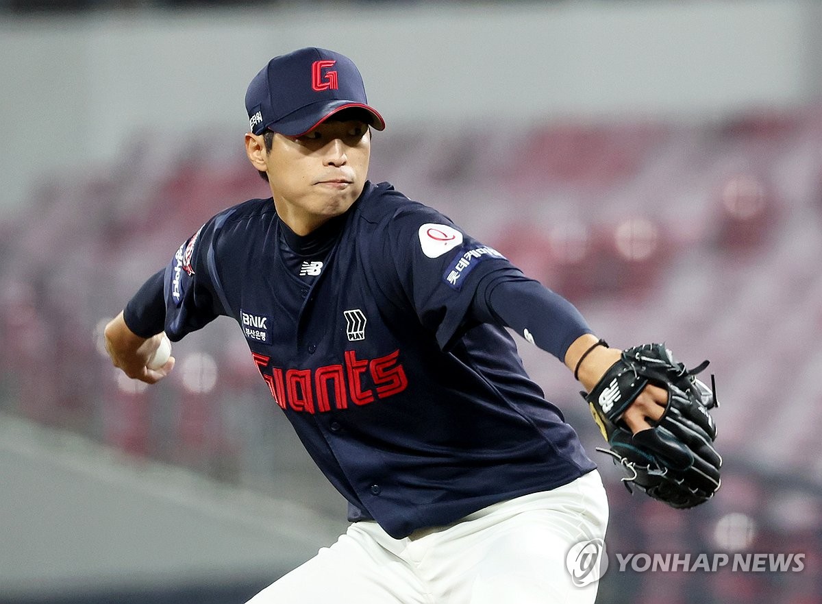 계획대로 안 되는 롯데…개막 엔트리 가운데 10명이 2군에