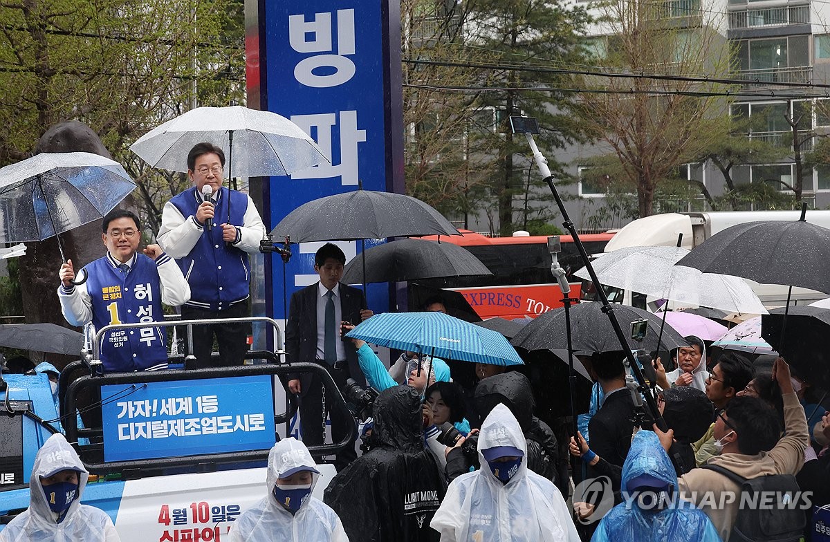 [총선 D-7] 이재명 '낙동강 전투' PK 공략…"1인 3표, 이제는 동원전"(종합)