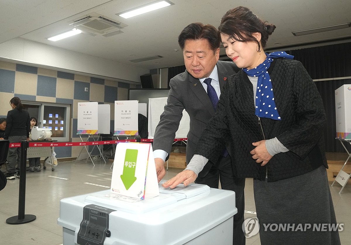 [고침] 지방([사전투표] "관광객도 주민도 편리해"…제주…)