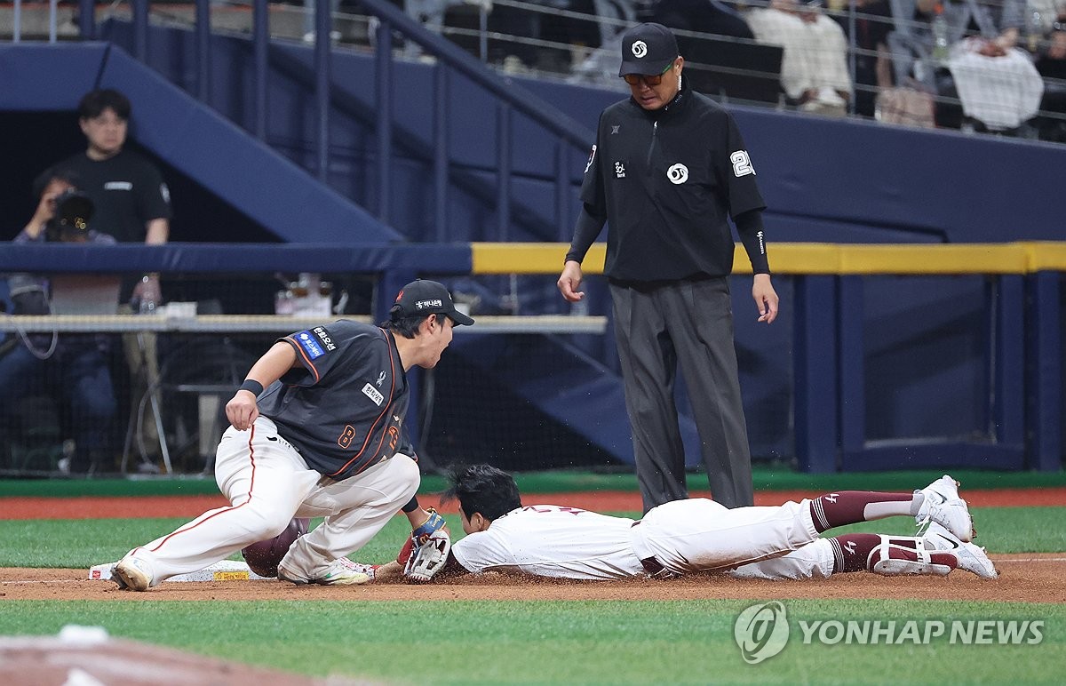 김혜성 11회말 끝내기 홈런…키움, 한화 3연전 쓸어담고 7연승