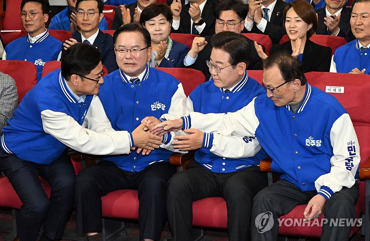 "범야권, 200석 안팎 압승 전망…與 참패"[지상파3사 출구조사]