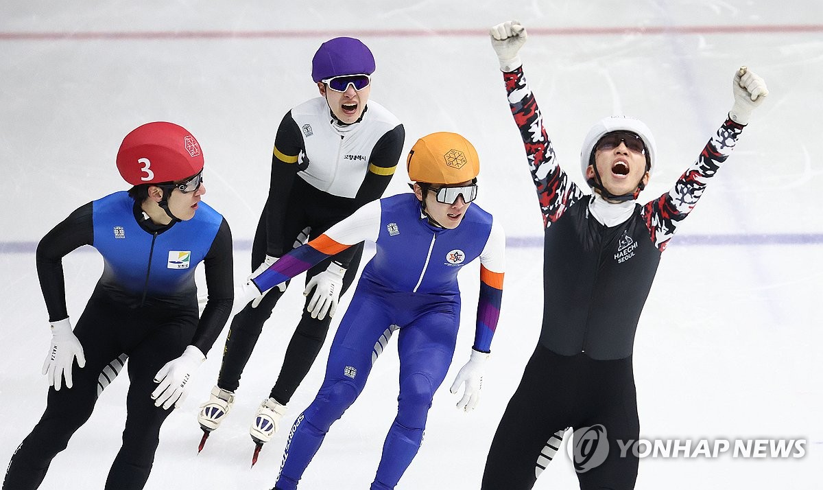 쇼트트랙 박지원, 2차 선발전 1,500ｍ 1위…황대헌은 또 반칙