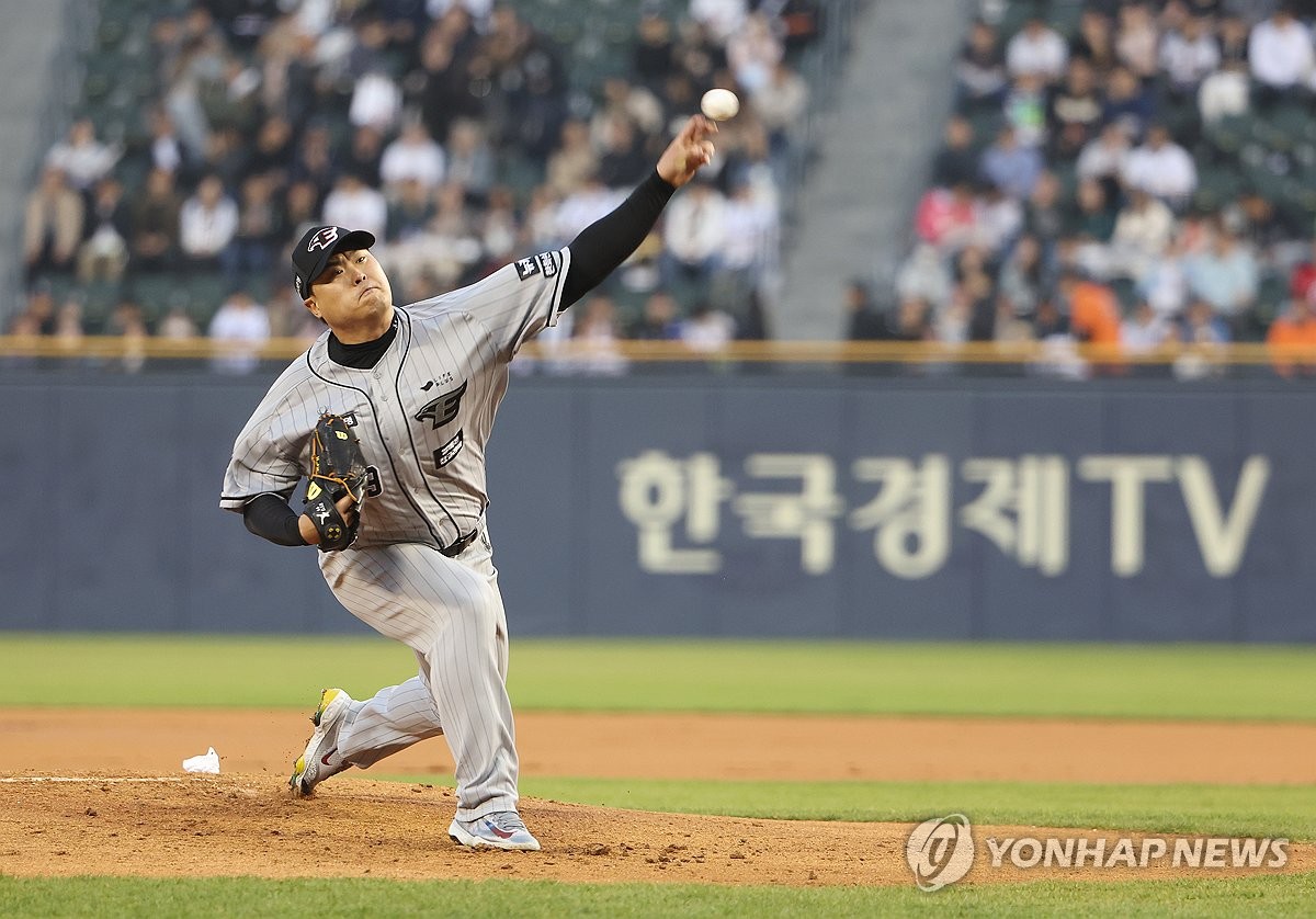 류현진, KBO 복귀승 요건 달성…6이닝 1피안타 8K 무실점 역투