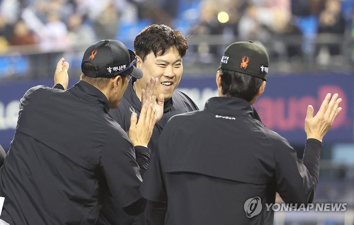 'KBO 복귀승' 류현진 "많이 늦었죠…저로 인한 연패 끊어 다행"