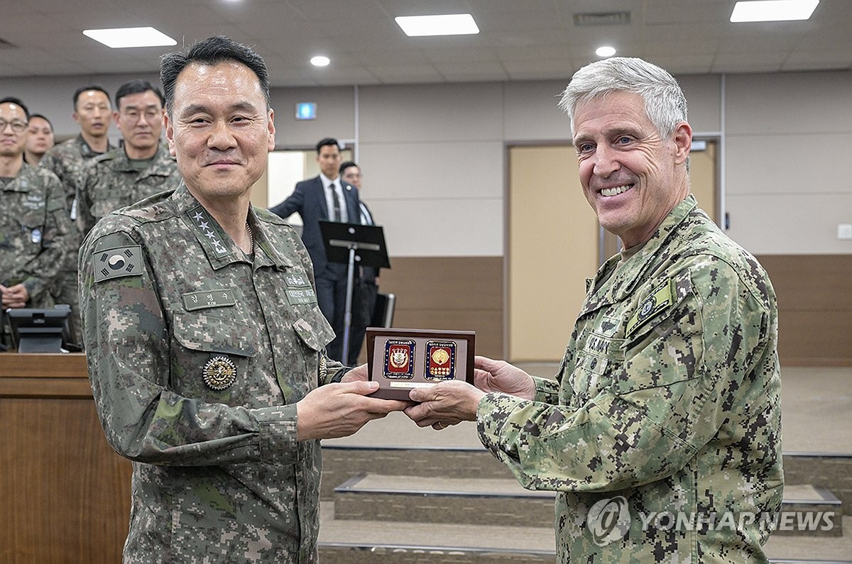 국방 채널 복원 美中, 해군 고위급도 대면접촉…"소통 더 모색"