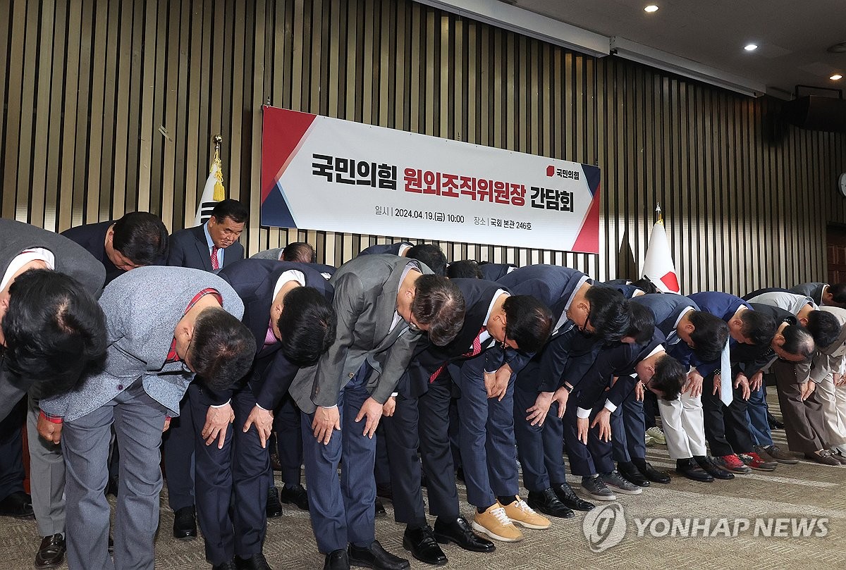 與잠룡 오세훈, 서울 낙선·당선자와 잇단 만남…野회동도 추진