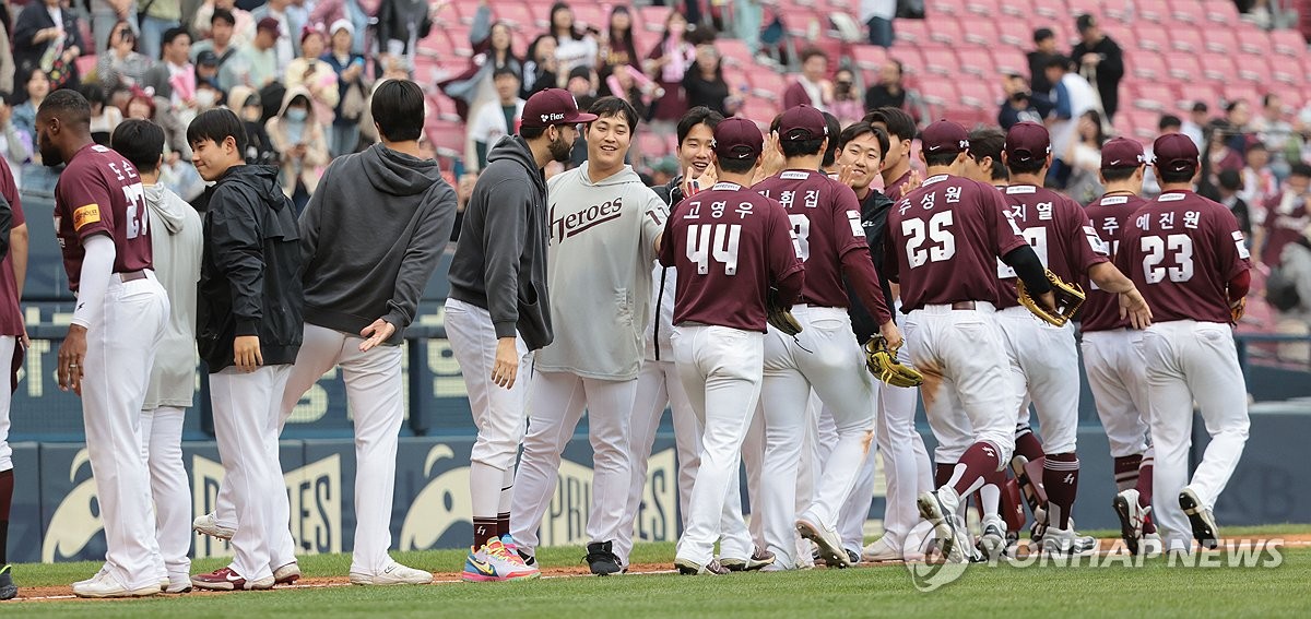 '16안타 15득점' NC, 선두 KIA 대파…LG 김범석 DH 연속 원맨쇼(종합2보)