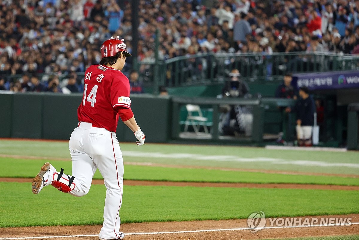 김광현 "과거 승리·홈런 내기했는데"…최정 향한 축하 인사