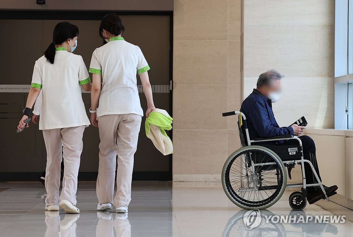 의대교수 사직 움직임 '미미'…정부는 특위출범 '의료개혁' 박차(종합2보)