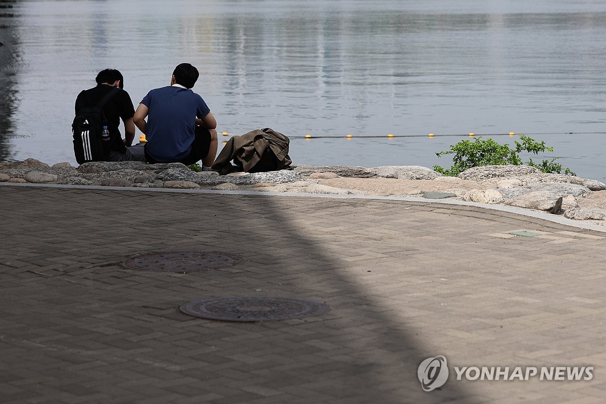 [내일날씨] 흐리고 곳곳 비…낮 최고 17∼26도