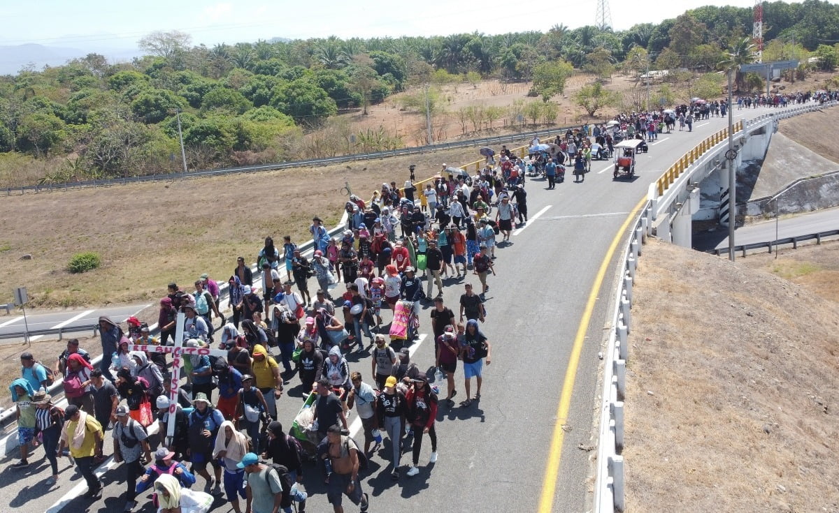 멕시코 타파출라로 향하는 불법 이민자들. /사진=EPA