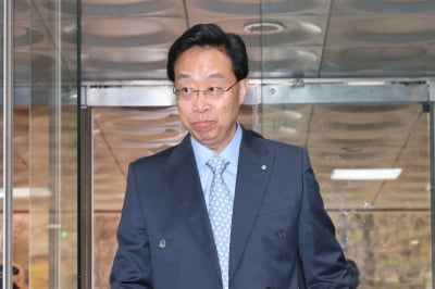 [속보] '억대 금품수수 의혹' 전준경 전 민주연구원 부원장 기소