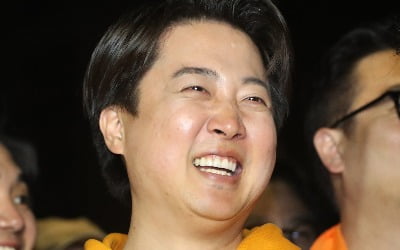 "휴대폰 연락 어렵다"는 이준석…지지층·지역구 겨냥 '이중 포석'?