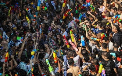 비극이 된 '지상 최대 물축제'…태국서 200명 넘게 숨졌다