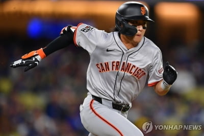 MLB닷컴 "이정후 불운했다…강한 타구·헛스윙 비율 긍정적"