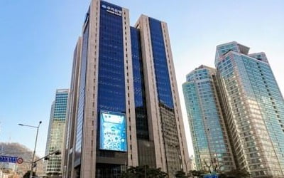 우리은행, 홍콩 ELS 손실 2명에 첫 자율배상