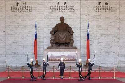 대만,라이칭더 취임 전 '장제스 지우기'…국민당과 각세워 反中?