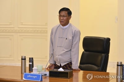 민주진영 출신 미얀마 부통령 사임…군정 "건강상 이유"
