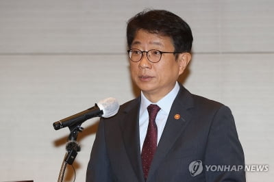 국토장관 "1천억원 규모 첨단물류 R&D 추진"