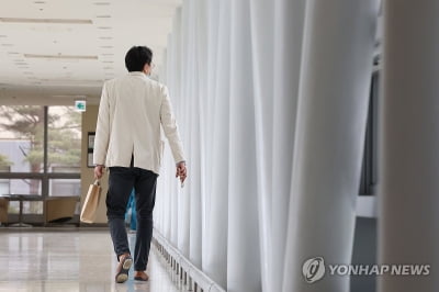 연세의대 교수 비대위 "이달 30일 외래진료·수술 중단"