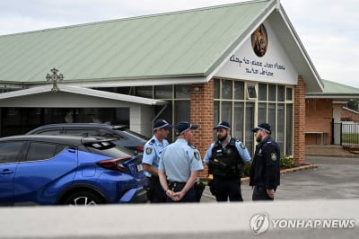 시드니교회 흉기테러 관련 10대 5명 기소…"범인과 같은 조직"