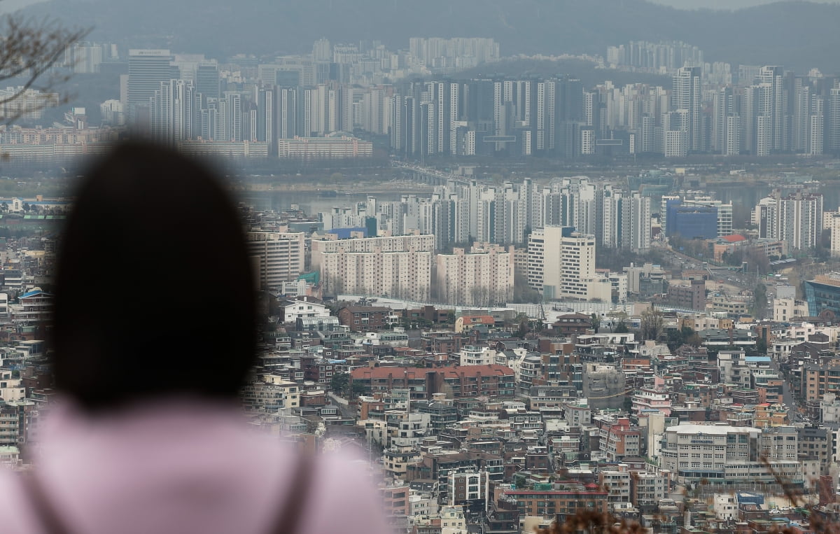 서울 남산에서 본 아파트 단지 모습. 사진=카지노 차무식1