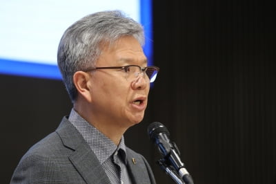 법원, 김택우 의협 비대위원장 면허정지 유지 결정