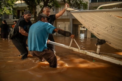 브라질 덮친 최악의 홍수<br>글로벌 대두시장도 출렁