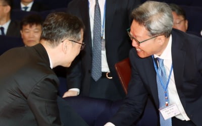 정재호 주중대사 '갑질 의혹'에…외교부 "징계 사안 아냐"