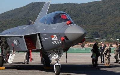 정부 "KF-21 개발비 1조 깎아달라" 인도네시아 제안 수용 가닥