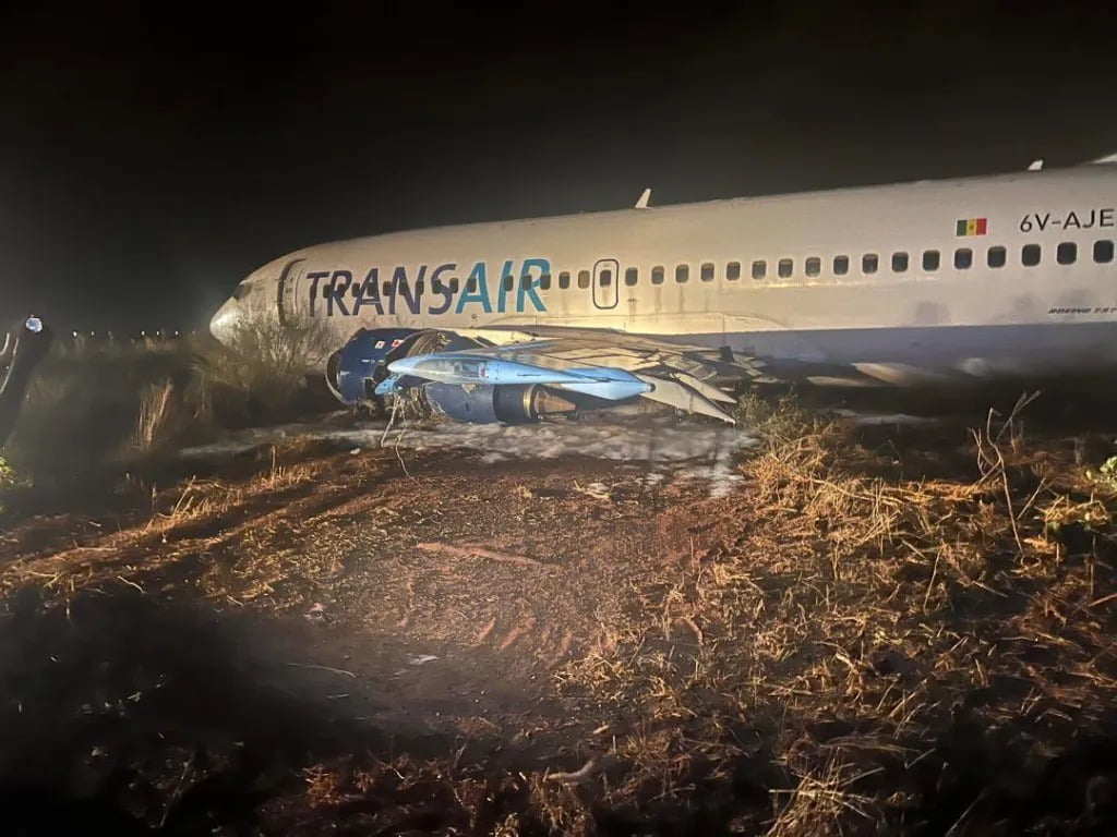 9일(현지시간) 오전 1시께 트랜스에어 소속의 보잉 737-38J 기종 여객기가 다카르 공항에서 이륙하다가 활주로를 이탈했다./ 신화연합뉴스 