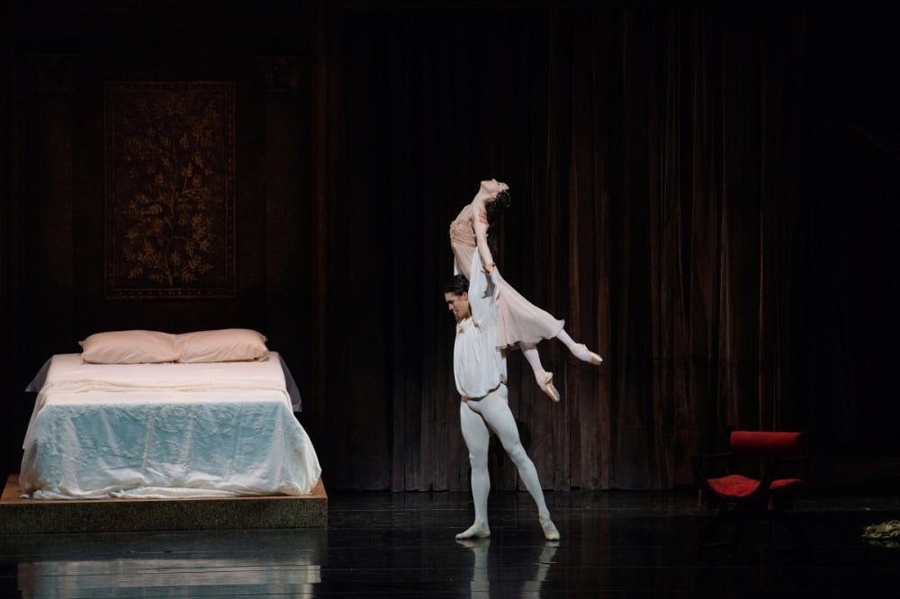 유니버설발레단, 케네스 맥밀란의 <로미오와 줄리엣>  ⓒUniversal Ballet_Photo by Kyoungjin Kim