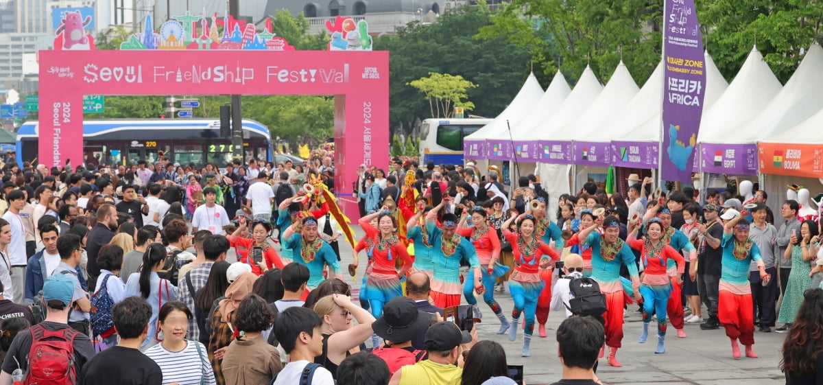 [포토] 도심에서 즐기는 '서울세계도시문화축제'