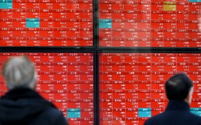 '1년 만에 주가 두 배 됐다' 일본株 90개…다음 '보물주'는?