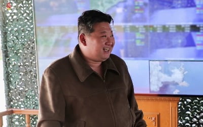 "굶는 것보다 '이것' 더 싫었다"…'북한 MZ들' 탈북하는 이유